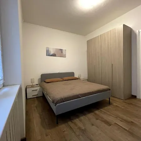 Apartament - Modern And Chic