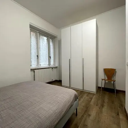 - Modern And Chic Bergamo