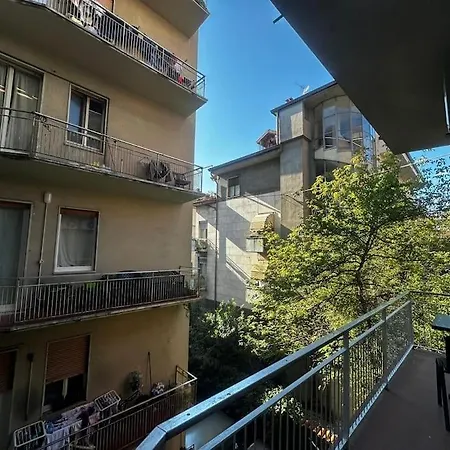 - Modern And Chic * Bergamo