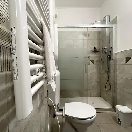 - Modern And Chic Bergamo