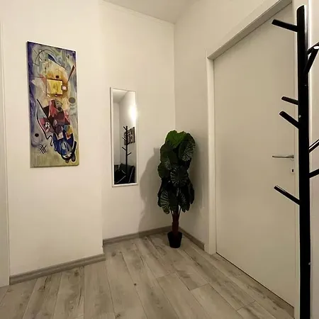 - Modern And Chic Apartament